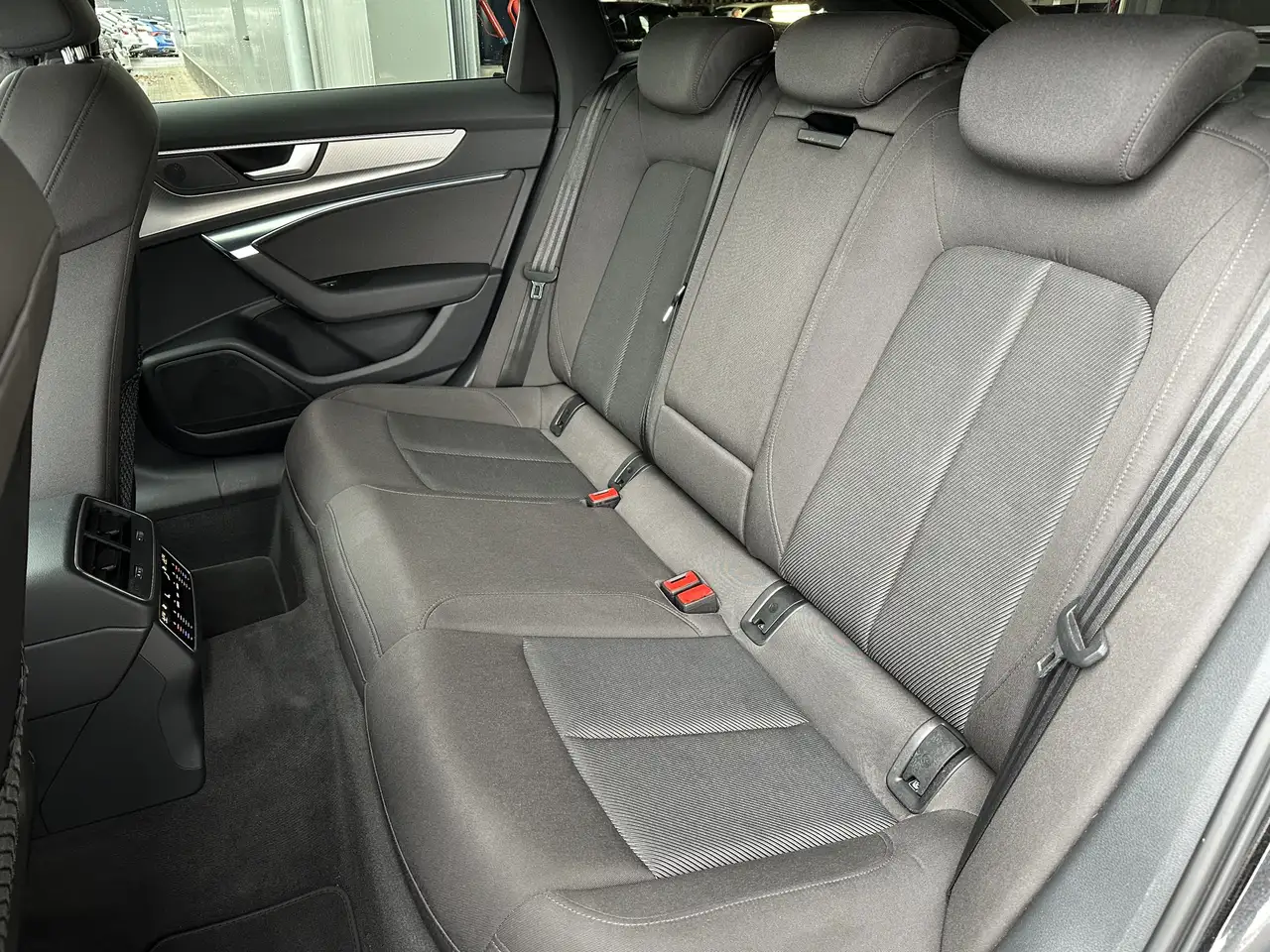 Audi A6 Avant 40 TDI Sport NAV+LED+AHK+KAM+VCOCK+DSP 11