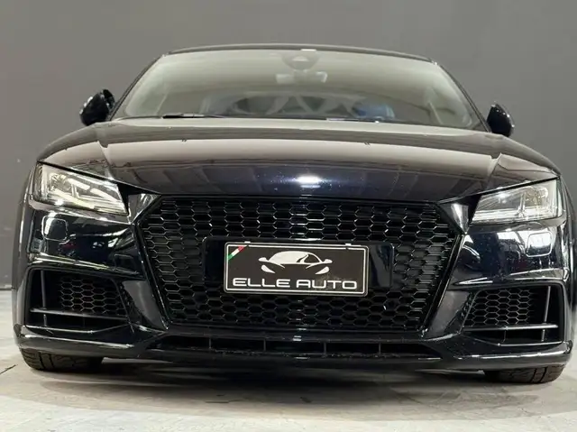 Audi TT view 13