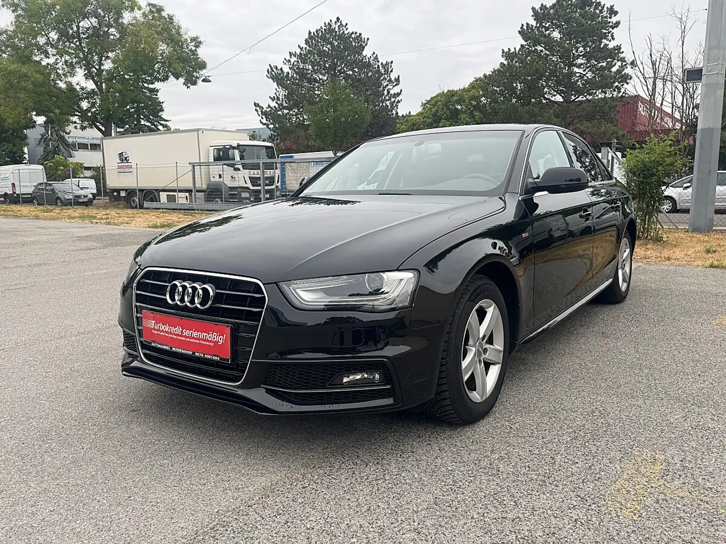 Audi A4 2,0 TDI Intense Aut. / S-LINE / NAVI / LED / LE... Schwarz - 1