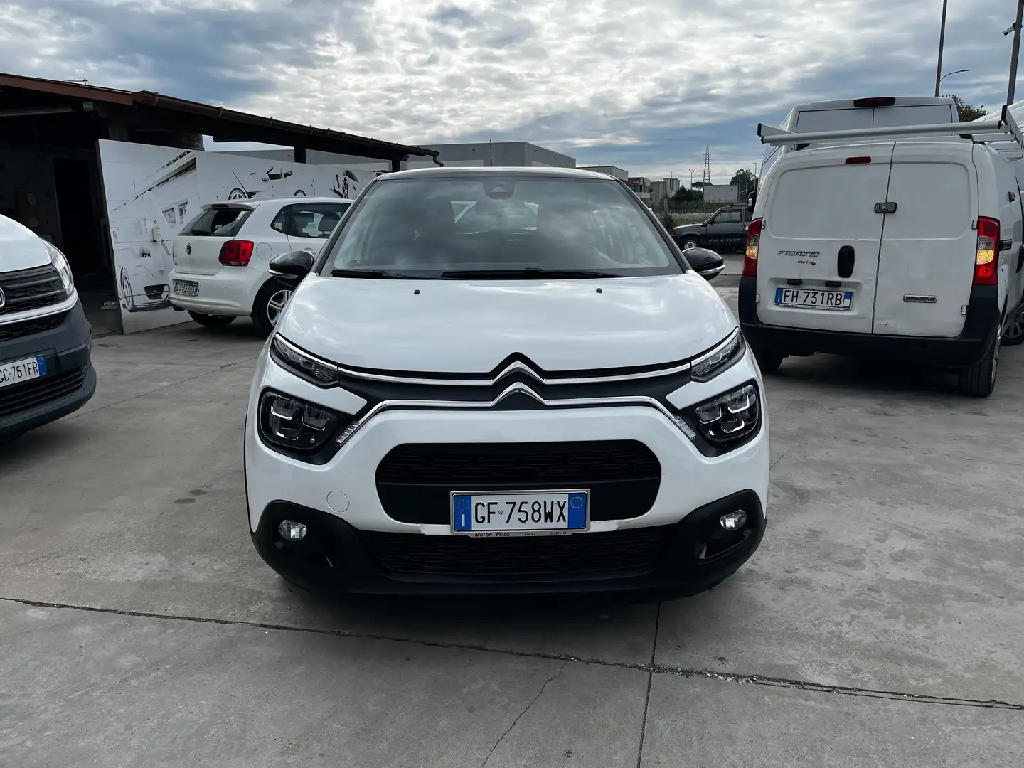 Citroen C3 C3 1.2 puretech Shine Pack s NO VINCOLI Blanco - 2