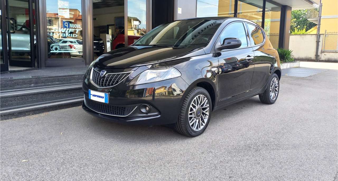 Lancia Ypsilon 1.0 FireFly 5 porte S&S Hybrid Gold Plus