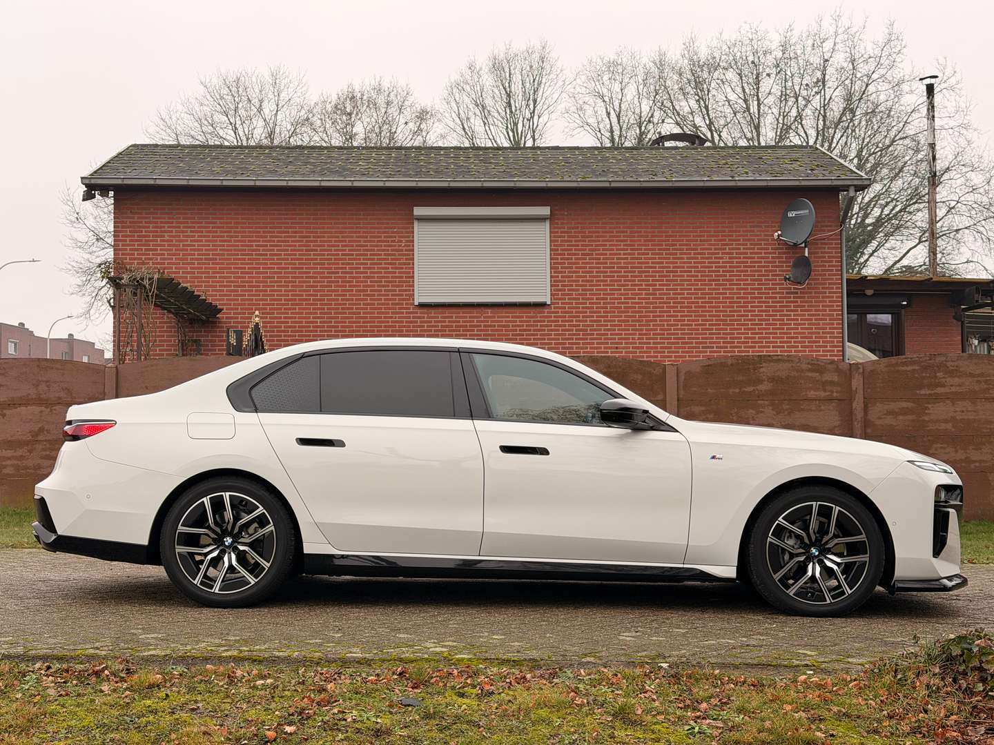 BMW 740 M Sport M740d XDrive -  - Joinsteer - #1