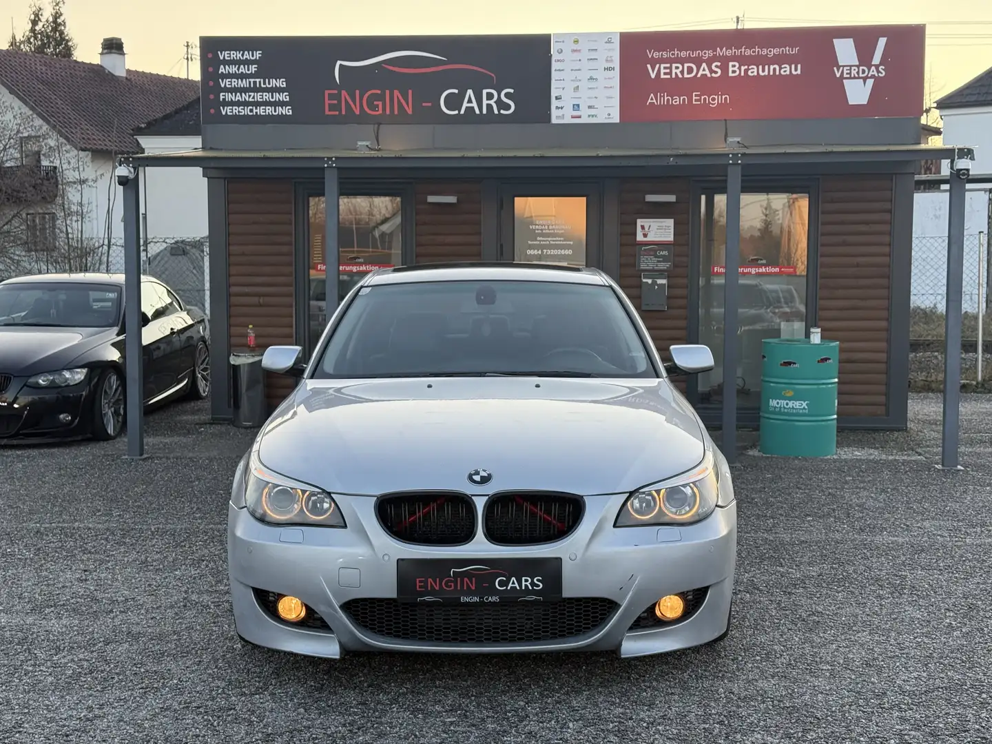 BMW 525 M-Paket SZH/Tempomat/PDC/BiXenon - 2