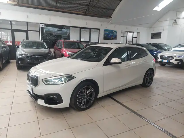 BMW 118 Serie 1 118i Sport Line 140cv auto