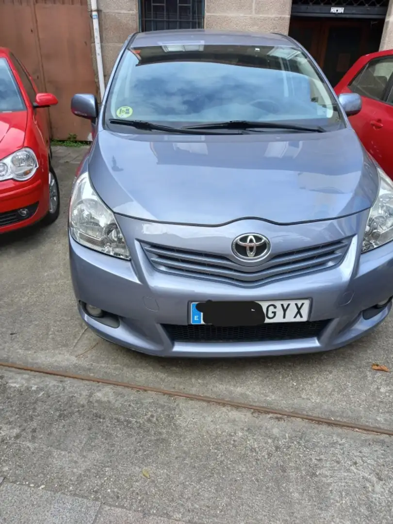 Toyota Auris 1.4D-4D Active Blau - 1