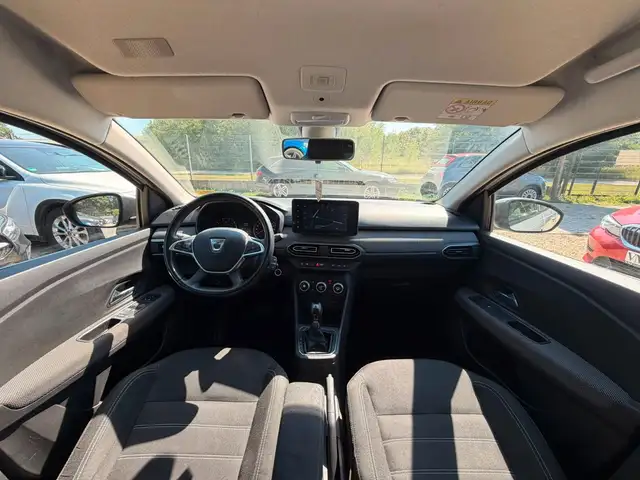 Dacia Sandero view 6