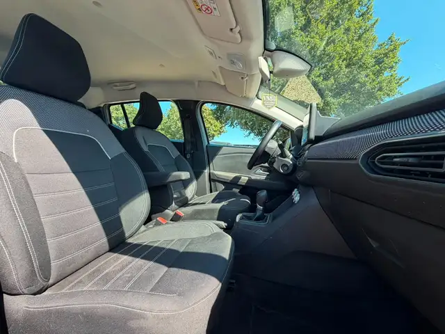 Dacia Sandero view 10