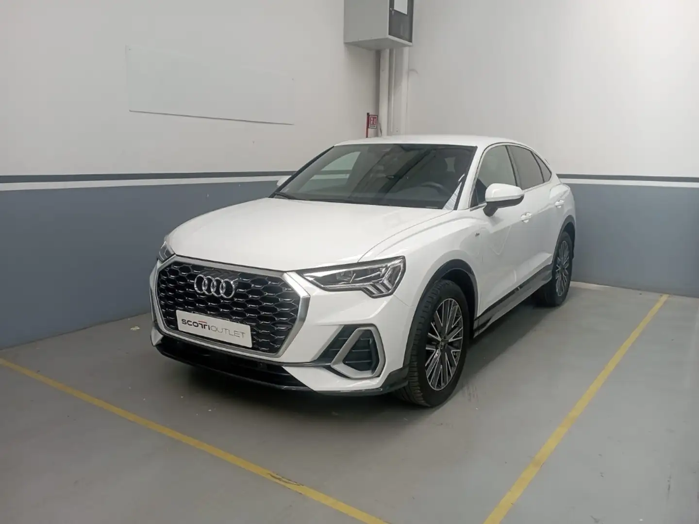 Audi Q3 Sportback 35 2.0 tdi s-tronic Bianco - 1