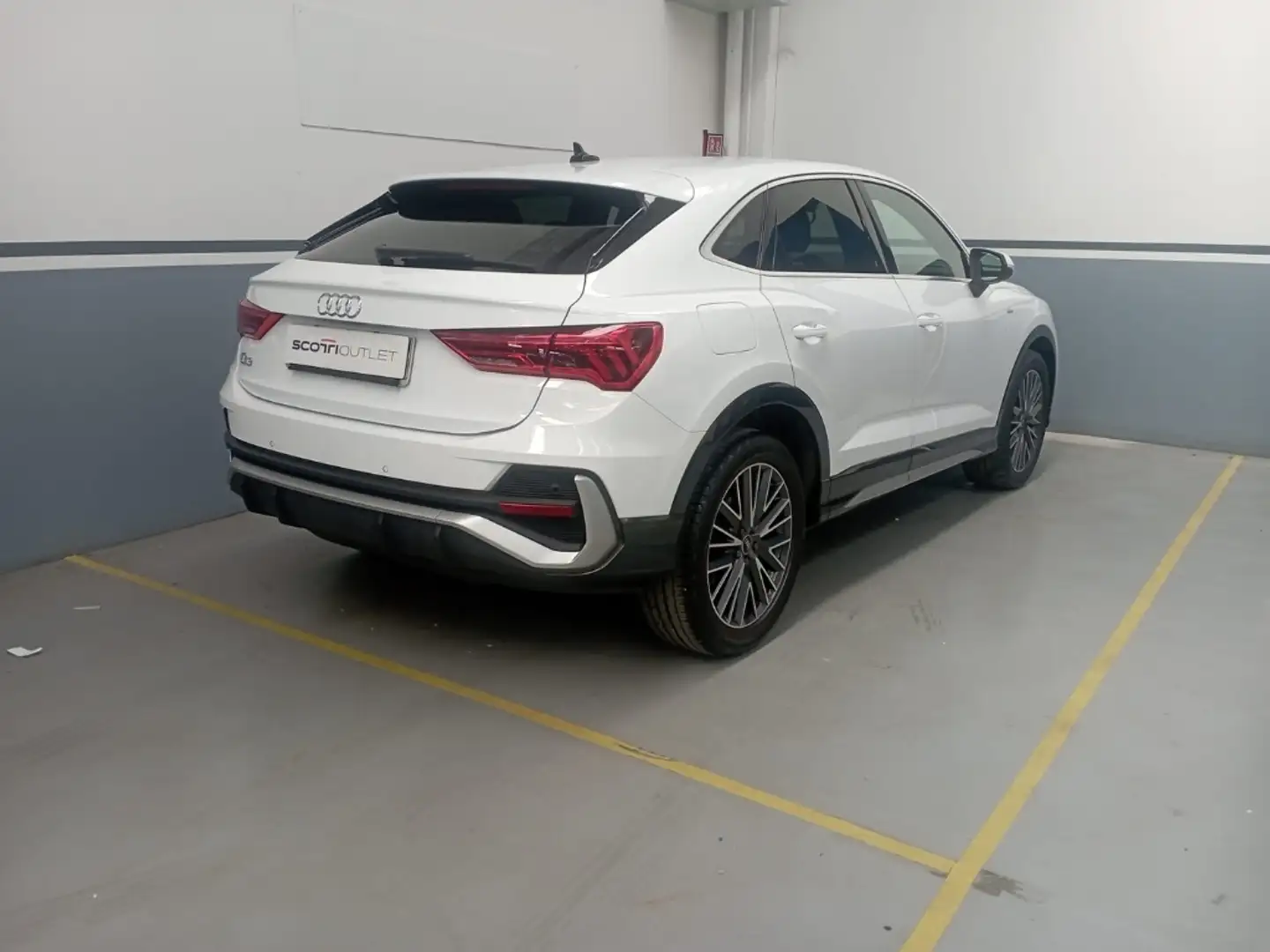 Audi Q3 Sportback 35 2.0 tdi s-tronic Bianco - 2