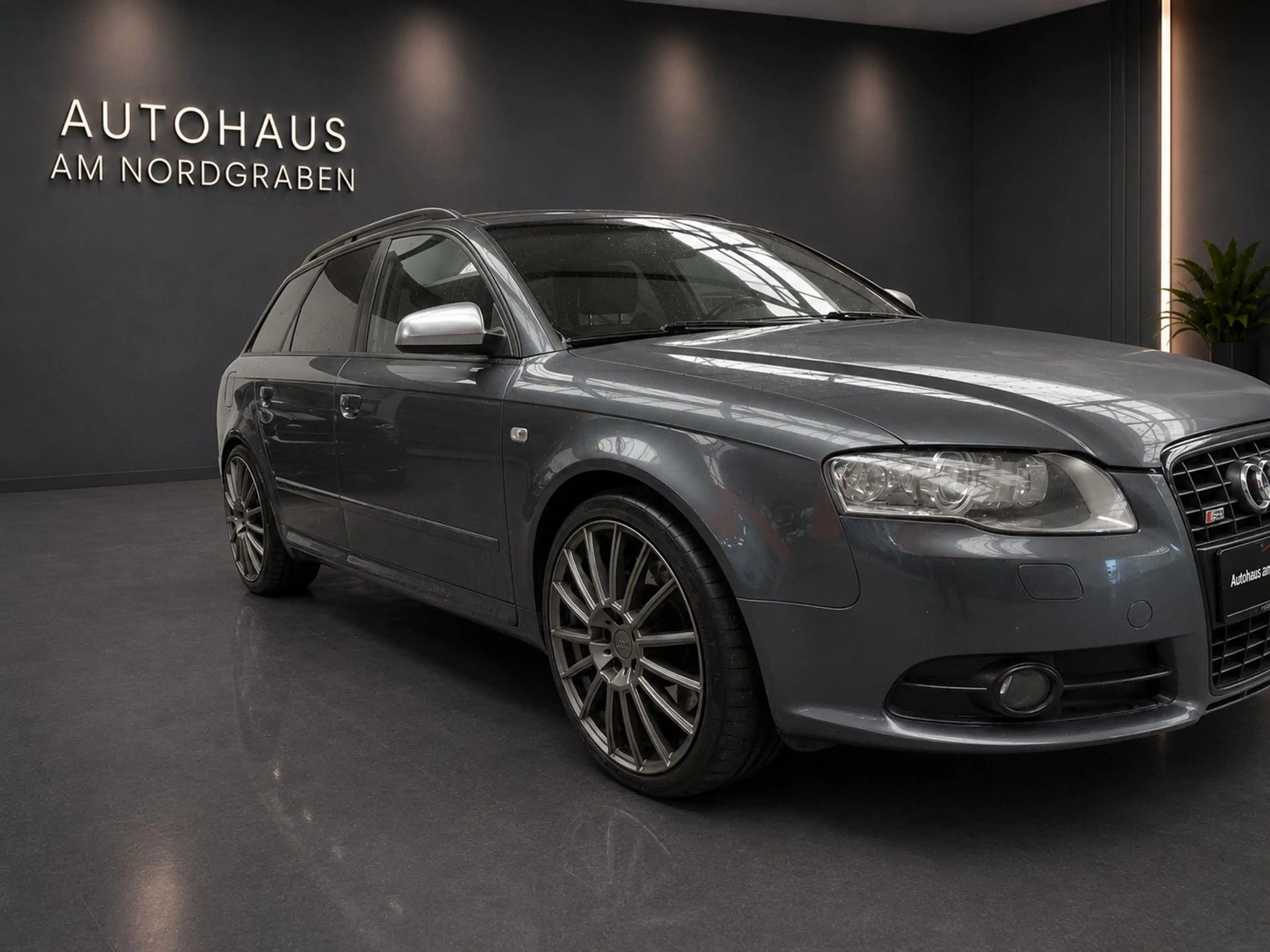 Audi S4 Avant 4.2 quattro — photo 4