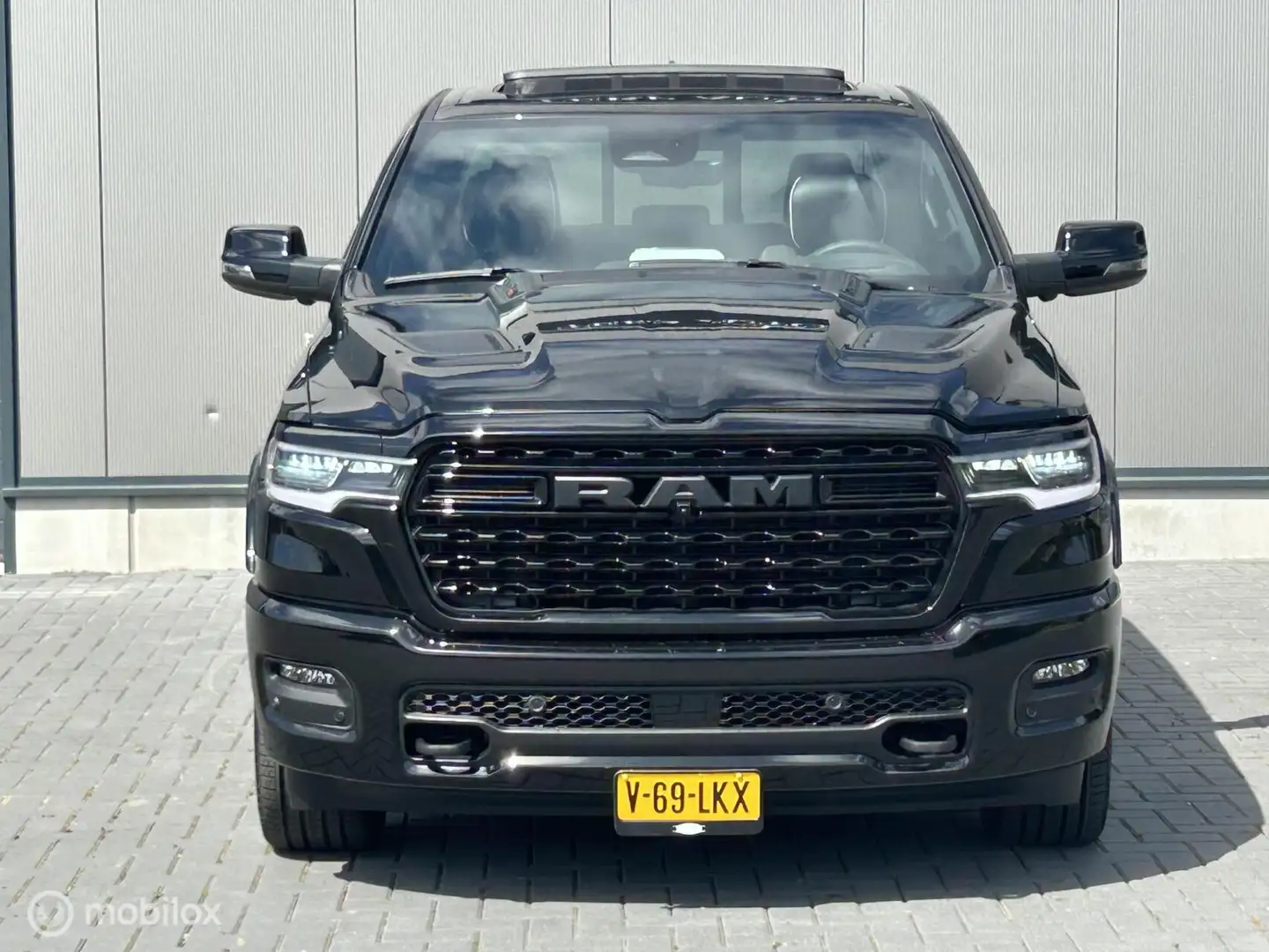 Dodge RAM 1500 Limited H.O. 540PK Bomvol BPM vrij Zwart - 2