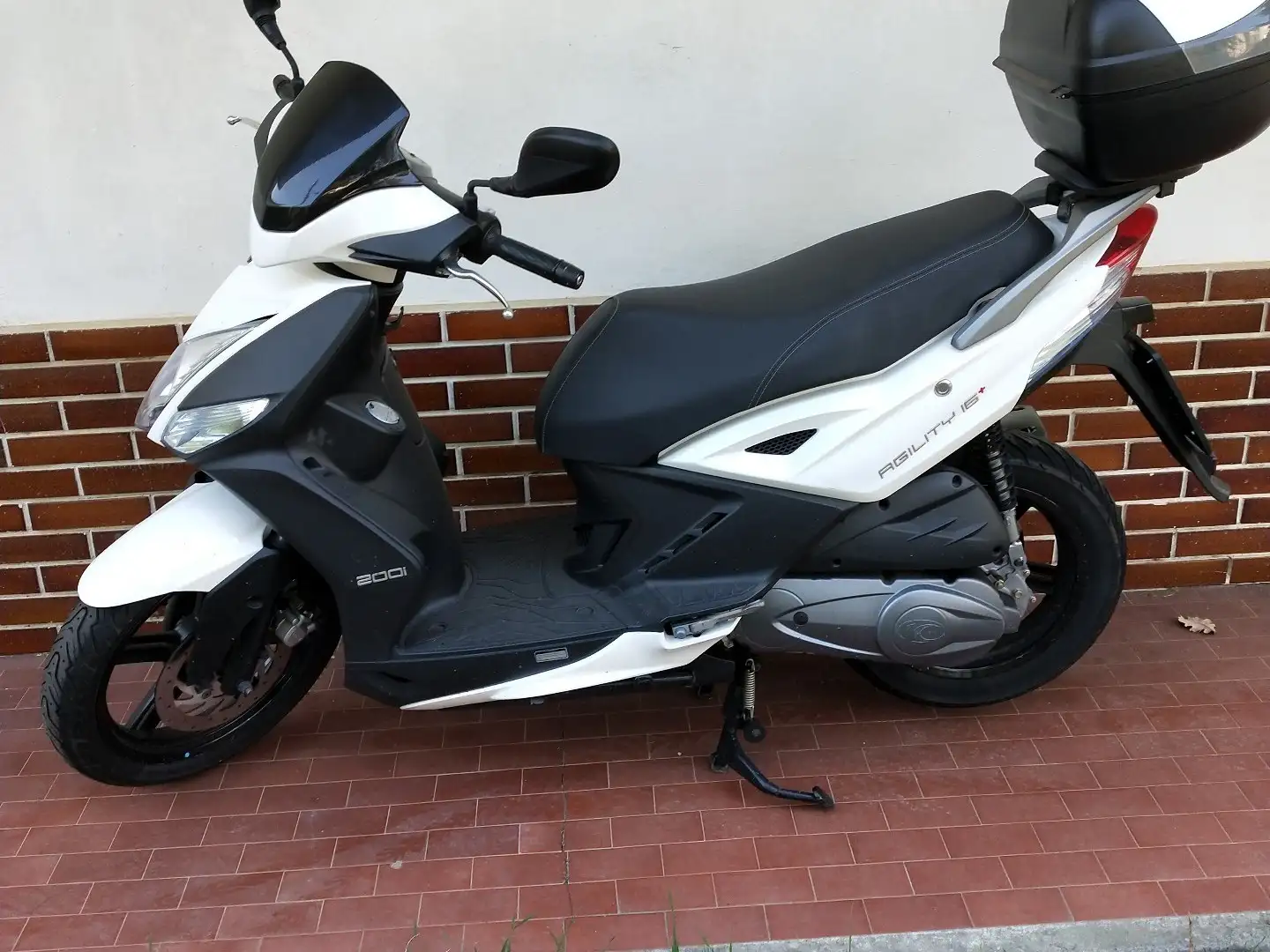 Kymco Agility 200 Blanc - 1