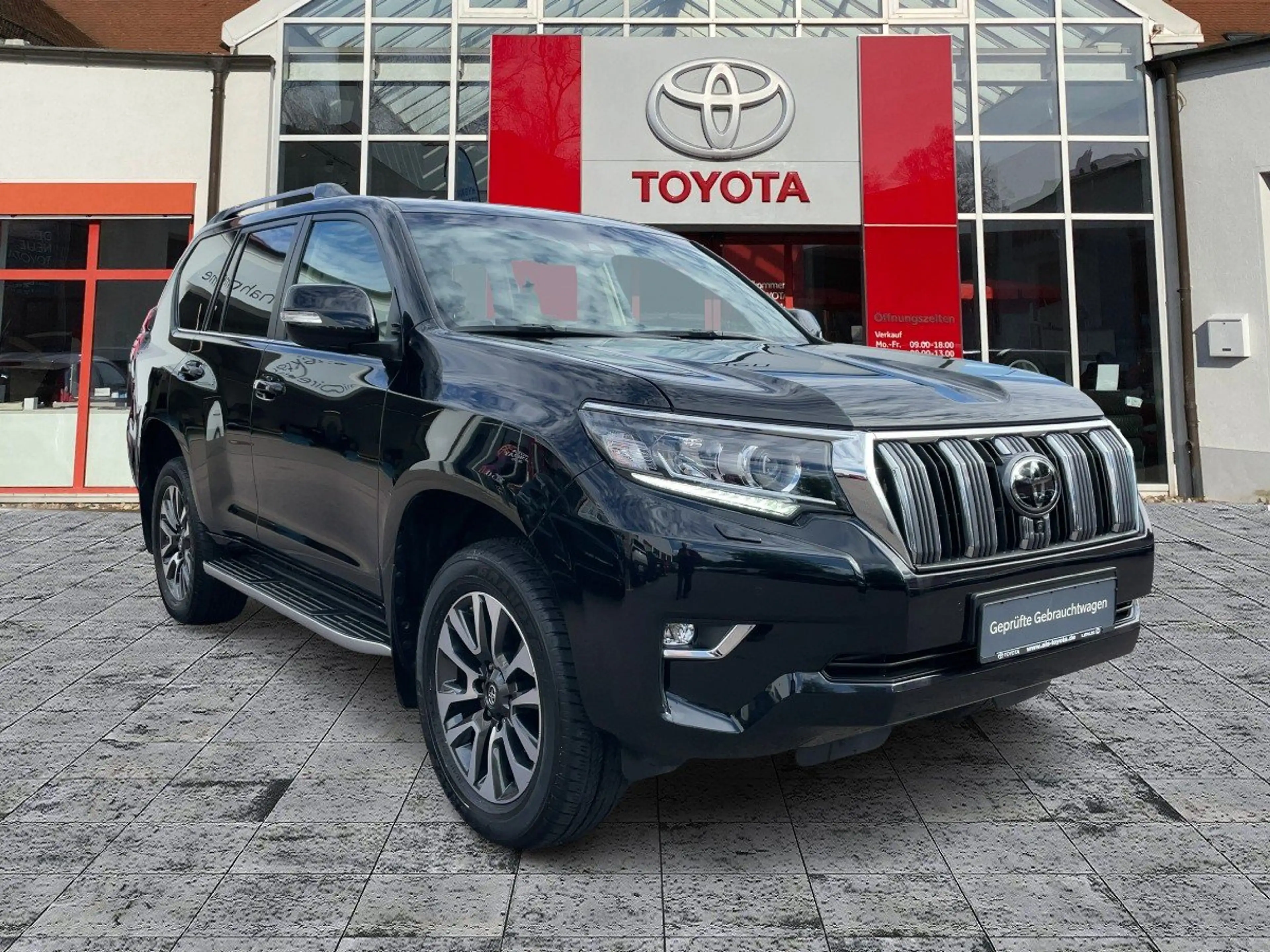 Toyota Land Cruiser 2.8 D4-D Executive 4xSHZ+AUT+Kam. — photo 8