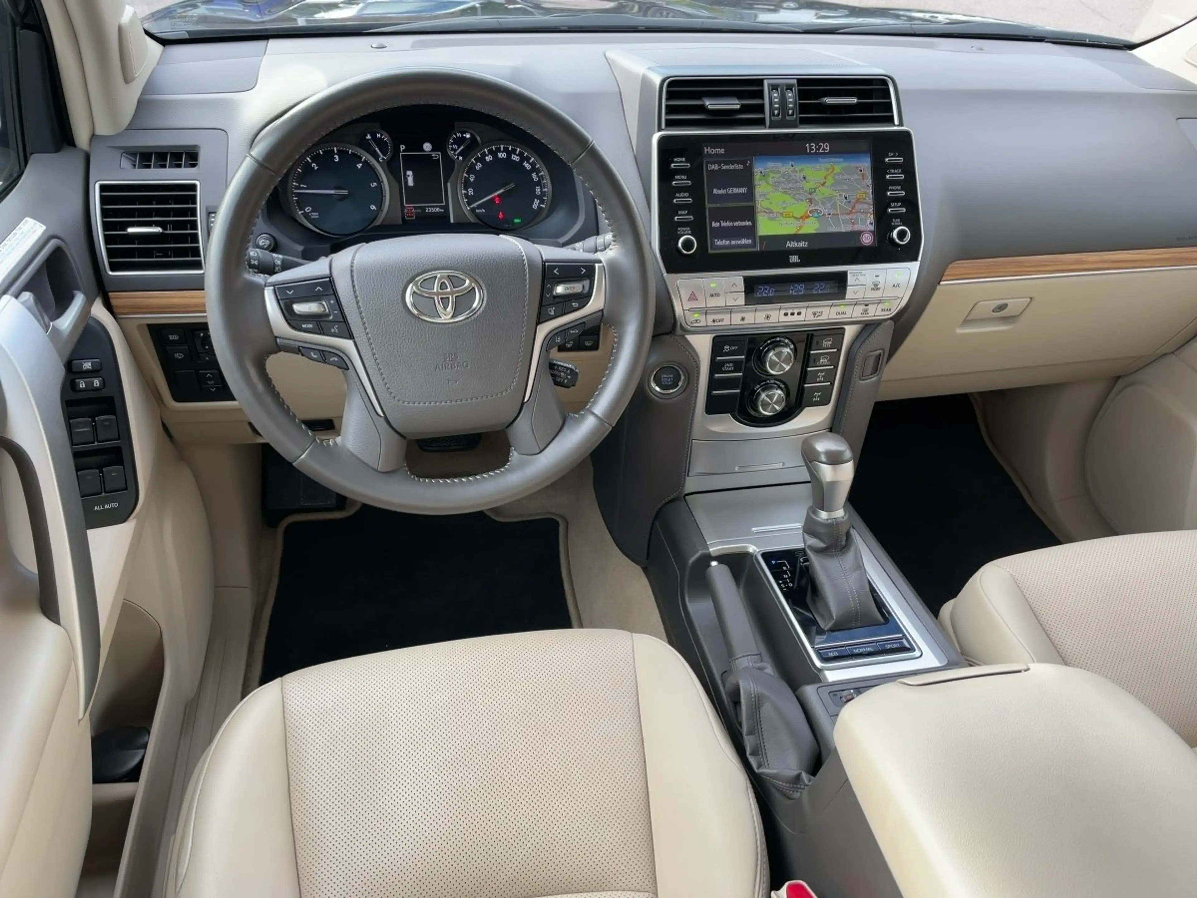 Toyota Land Cruiser 2.8 D4-D Executive 4xSHZ+AUT+Kam. — photo 12
