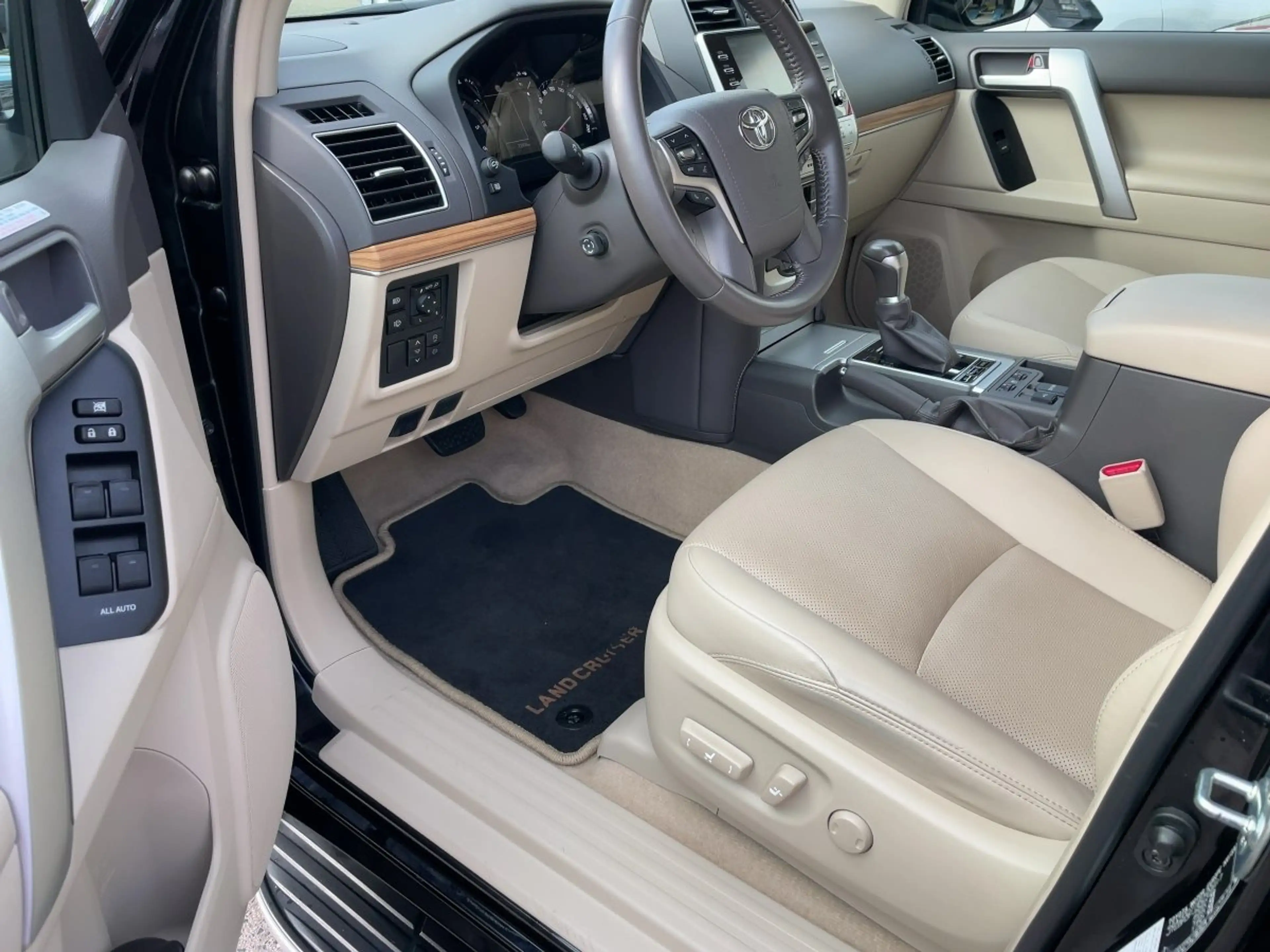 Toyota Land Cruiser 2.8 D4-D Executive 4xSHZ+AUT+Kam. — photo 10
