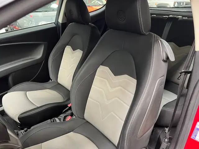 Alfa Romeo Mito view 13