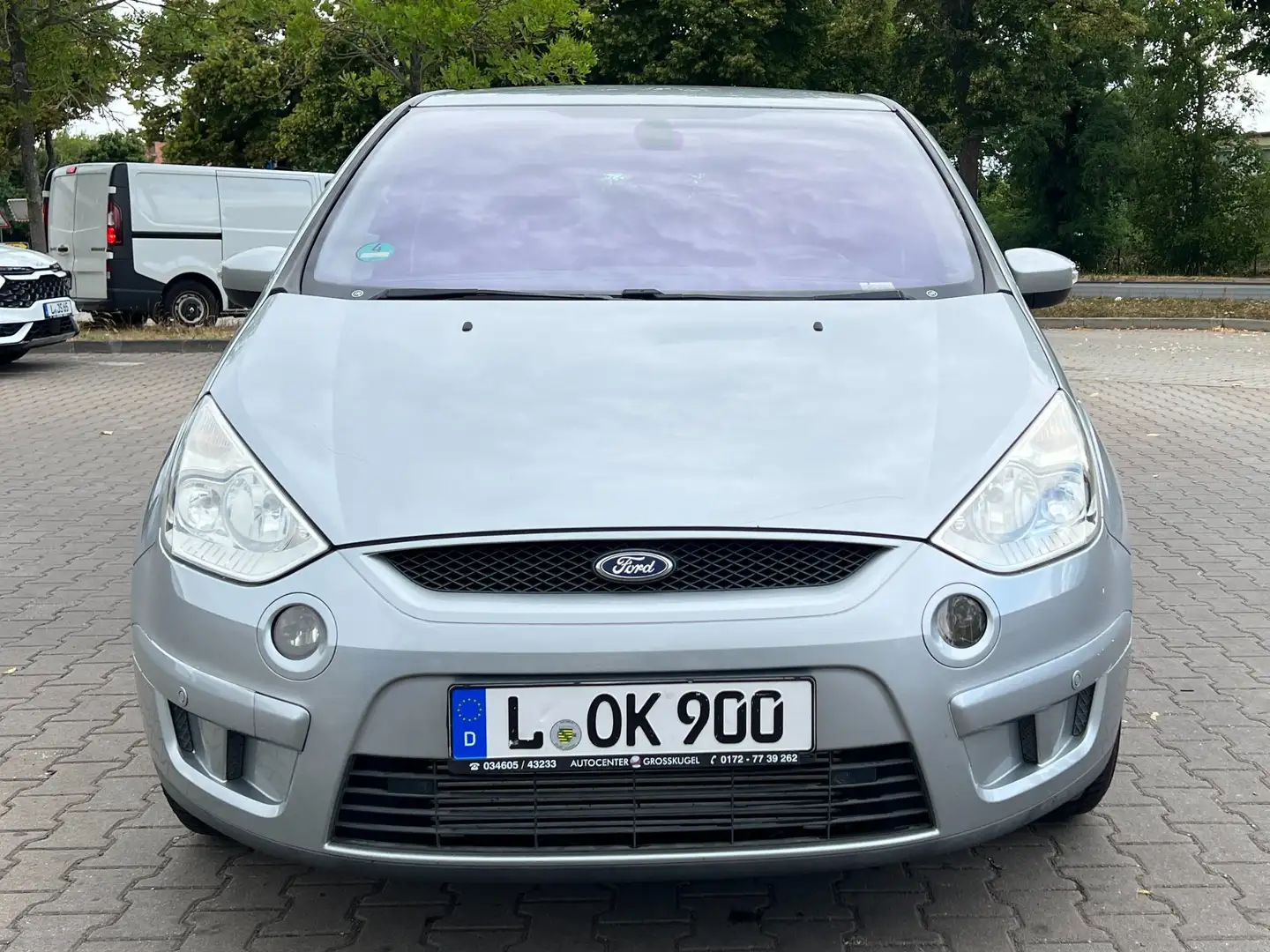 Ford Galaxy Galaxy Diesel 2.0 TDCi DPF Trend Silber - 1