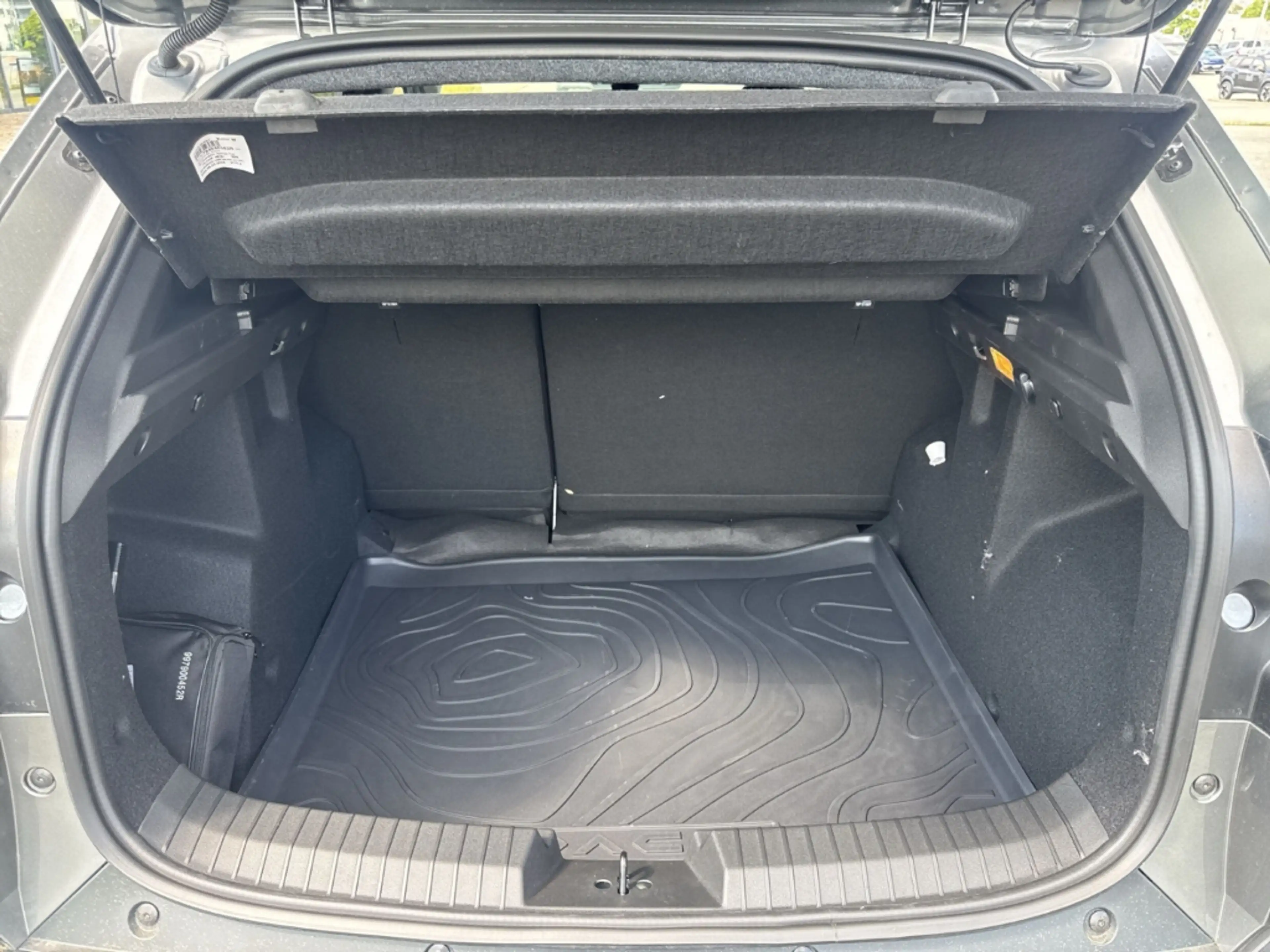 Dacia Duster EXTREME TCe 140 SHZ+KAMERA+PDC+NAVI+KLIMA — photo 12
