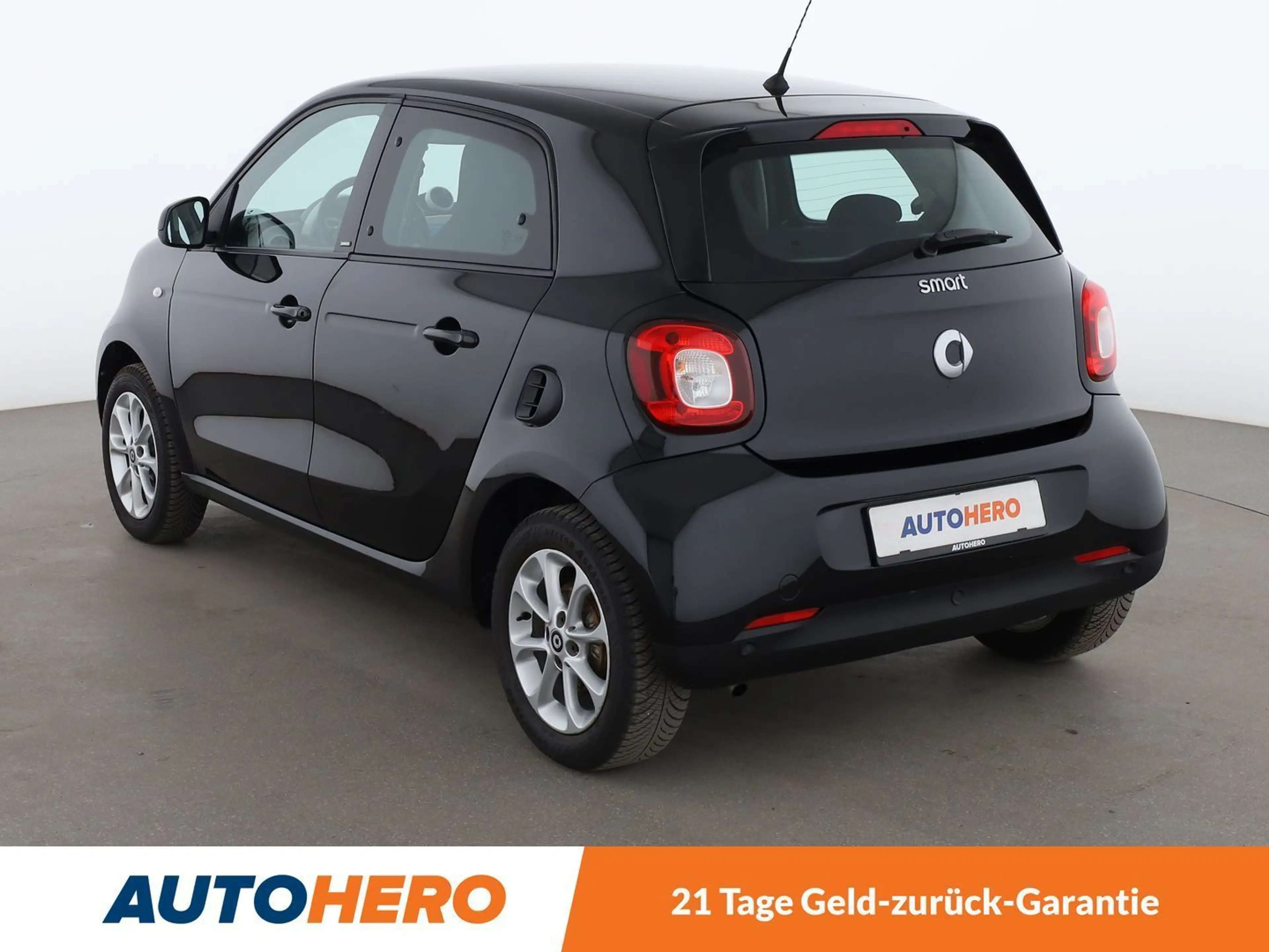 smart forFour 0.9 Turbo Basis passion*NAVI*TEMPO*PDC*SHZ*KLIMA* — photo 4