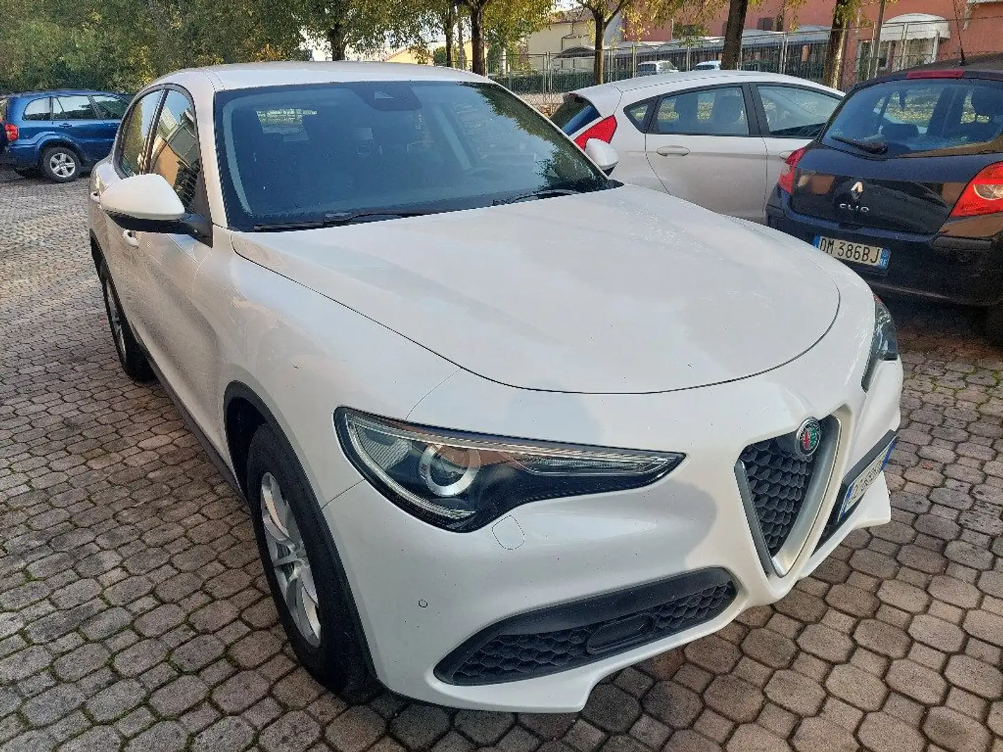 Alfa Romeo Stelvio 2.2 Turbodiesel 160 CV AT8 RWD Business Bianco - 2
