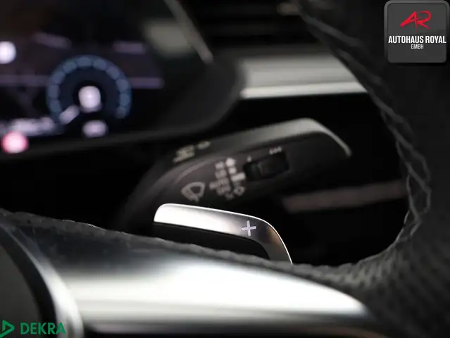 Audi E-Tron view 19