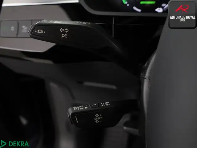 Audi E-Tron view 17