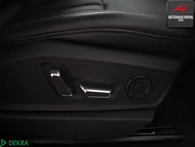 Audi E-Tron view 12