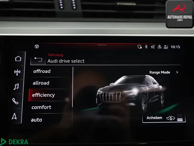 Audi E-Tron view 22