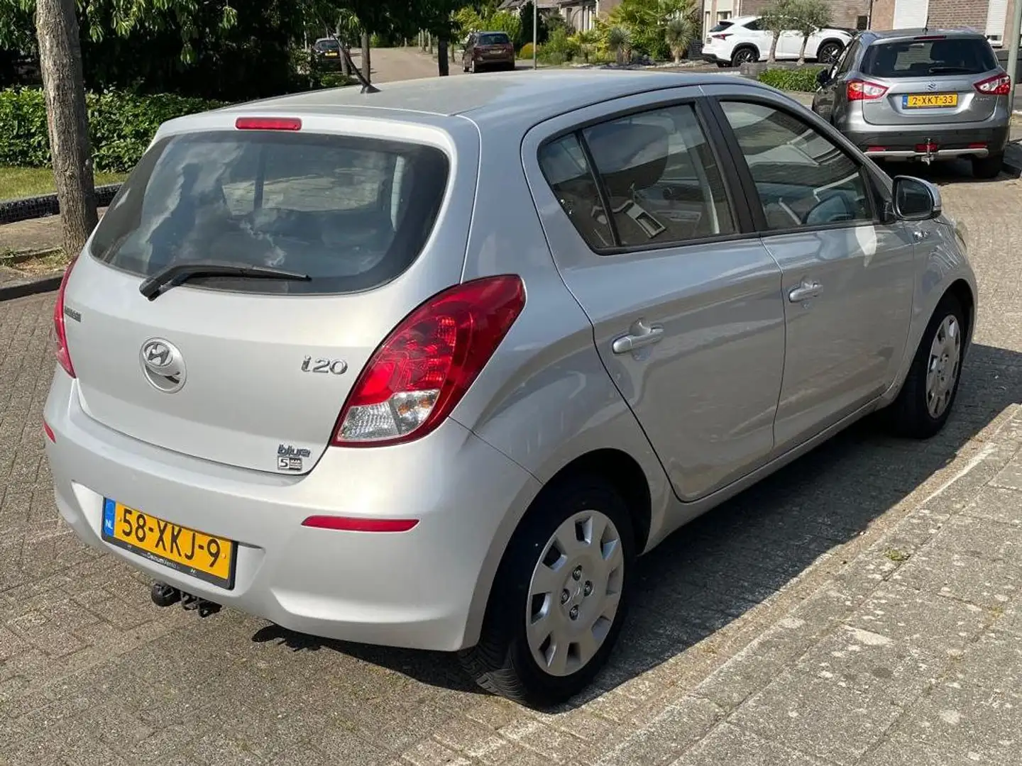 Hyundai i20 i20 1.2i i-Motion Сірий - 2