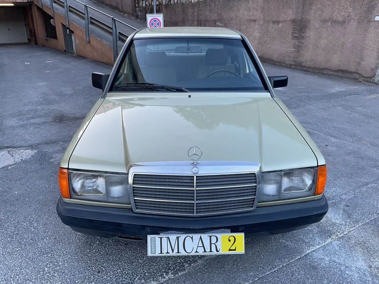 Mercedes-Benz 190 E, foto 2