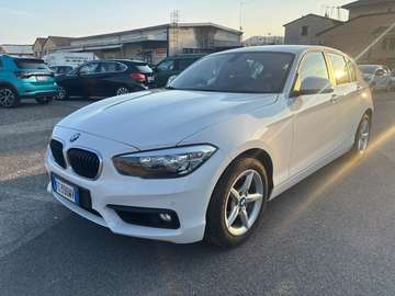 Serie 1 F/20-21 2015 118d Urban 5p