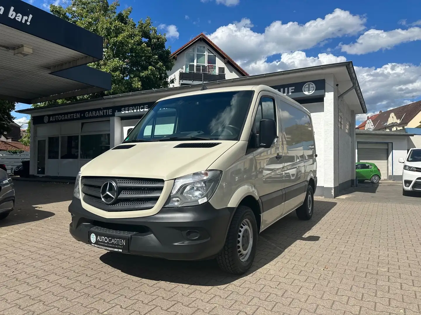 Mercedes-Benz Sprinter II Kasten 316 CDI/Tüv neu automatic Beige - 1