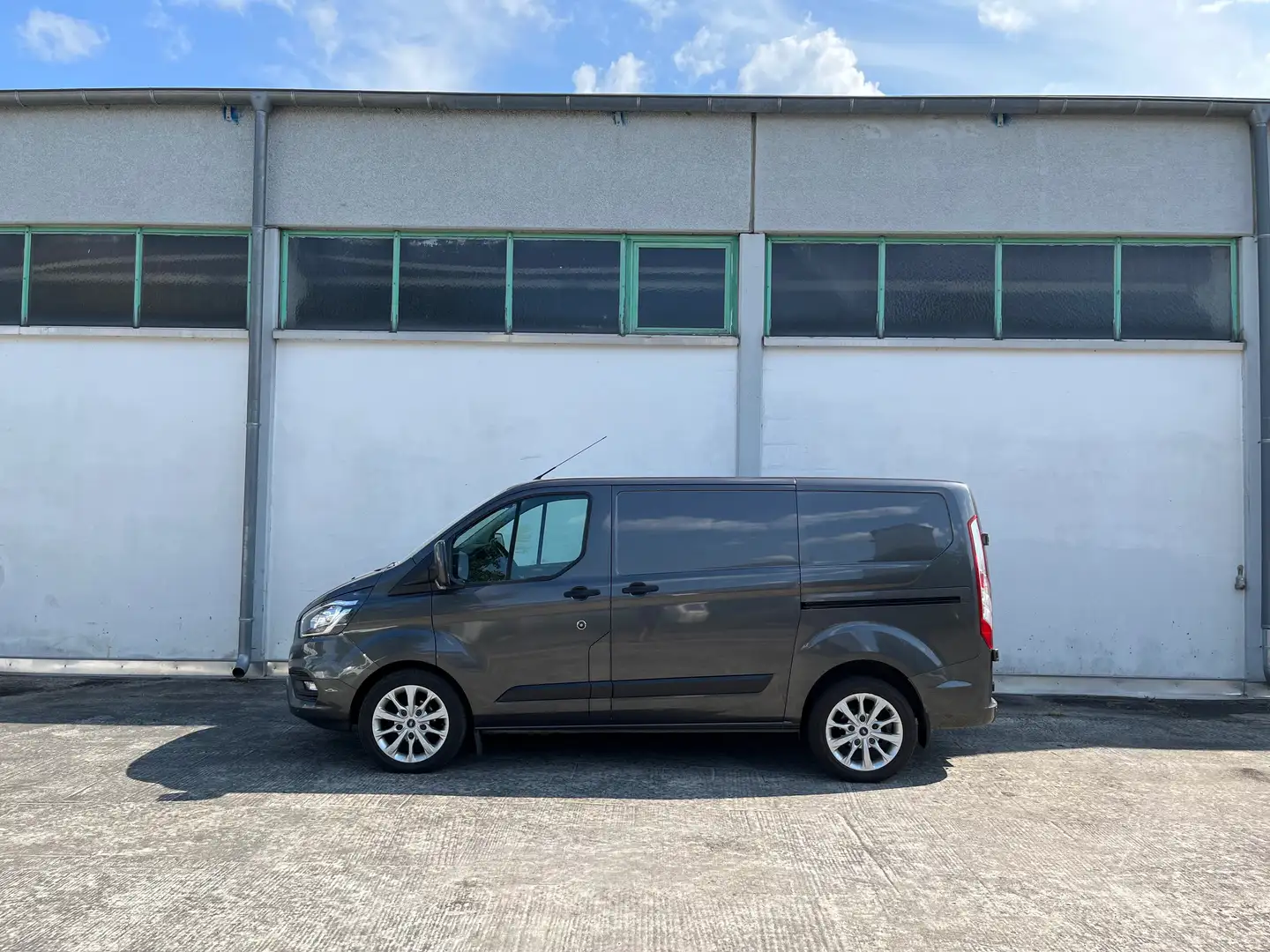 Ford Transit Custom L1, Standheiz., Auto., Navi, Kamera Grau - 2