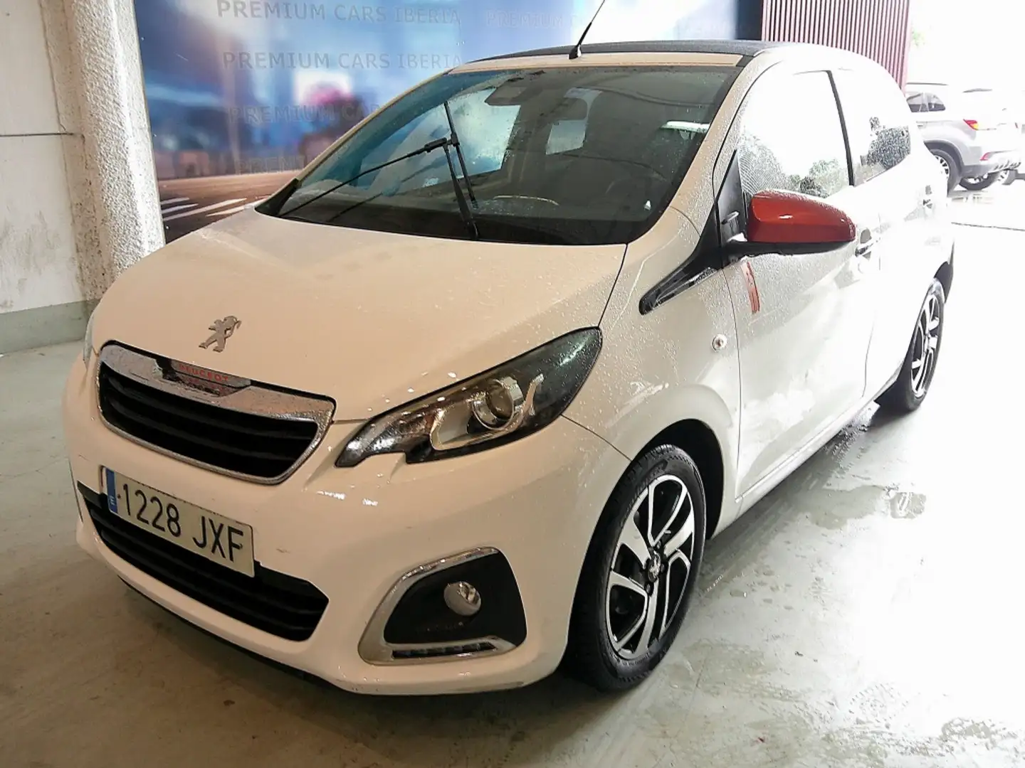Peugeot 108 Top! 1.2 PureTech Roland Garros Blanco - 1