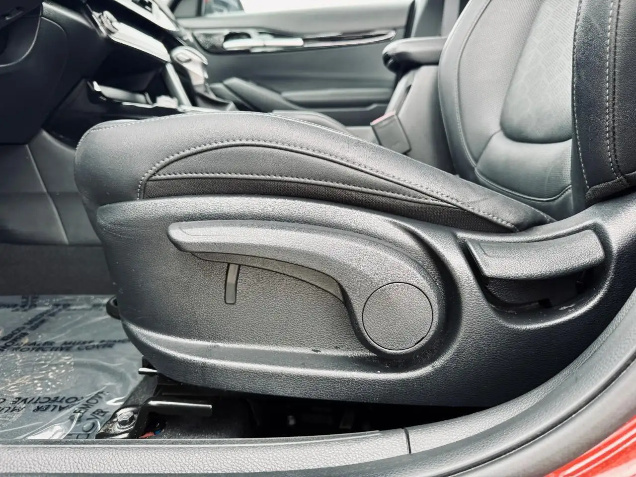 Kia Seltos снимка Kia Seltos