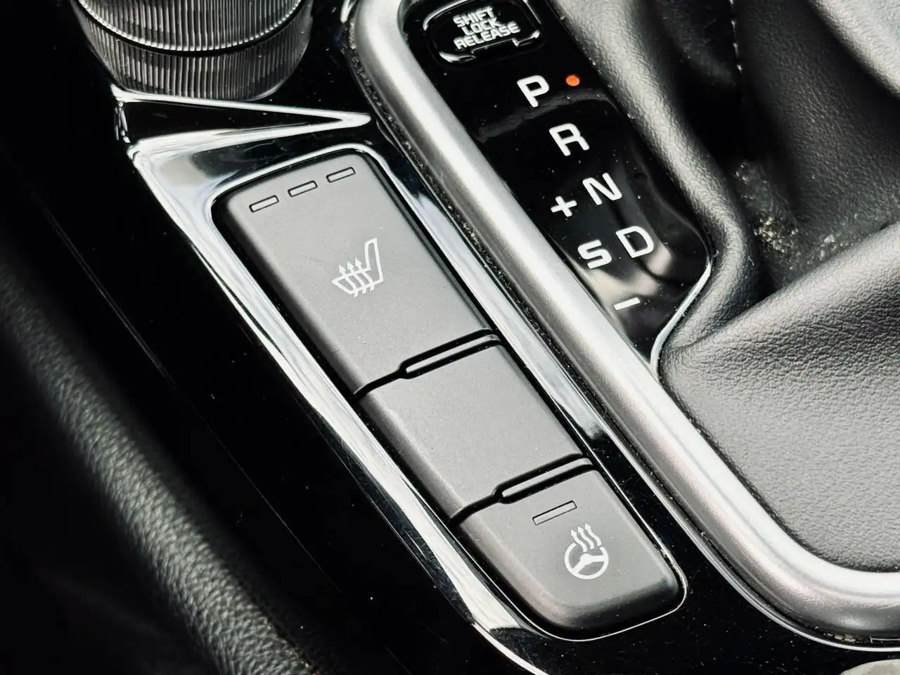 Kia Seltos снимка Kia Seltos