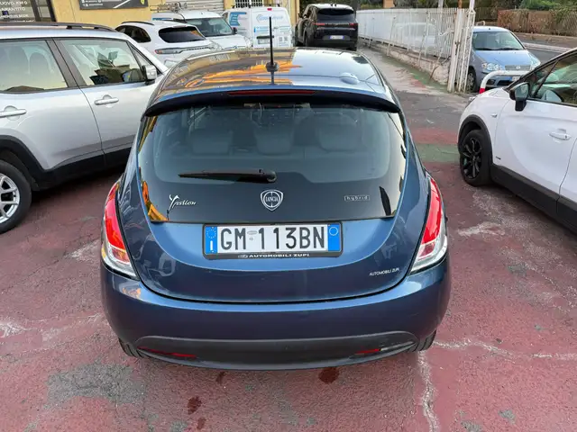 Lancia Ypsilon view 7