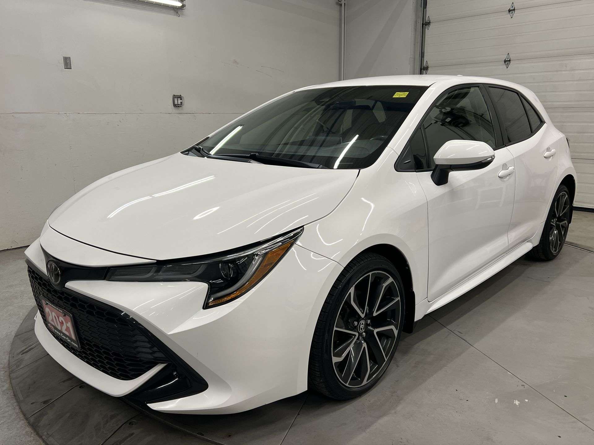  2021 Toyota Corolla Hatchback FWD   