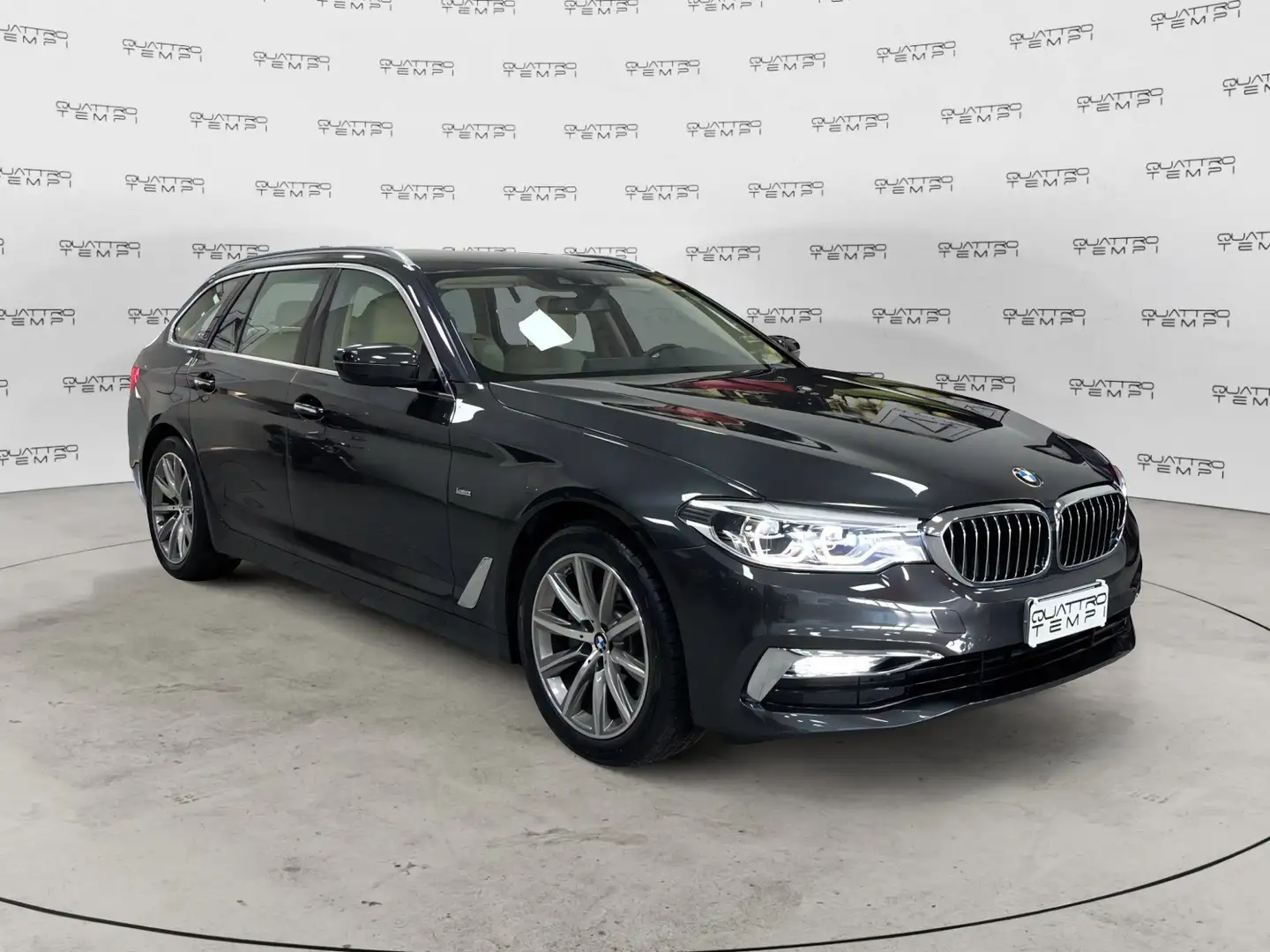 BMW 520 520d aut. Touring Luxury Grigio - 1