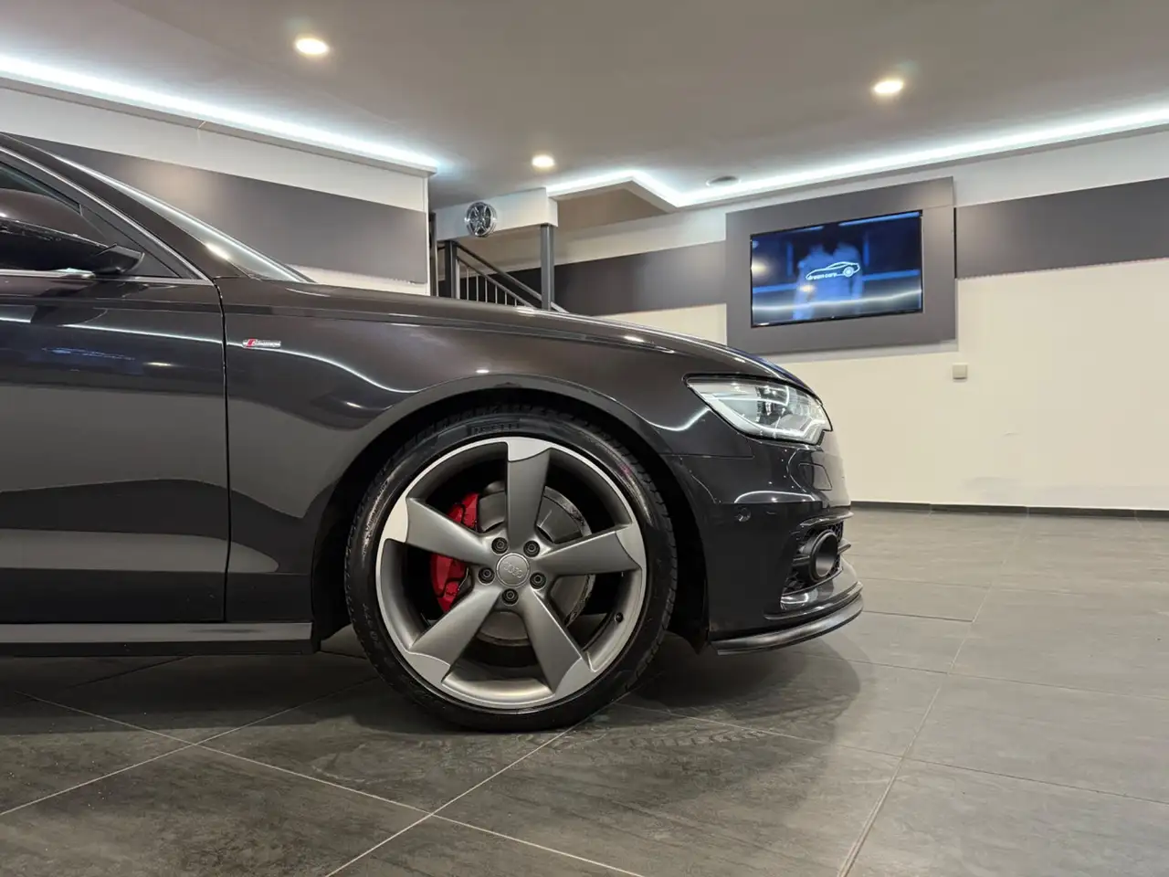 Audi A6 3.0 TDI Sport quattro / S LINE PLUS / ROTOR / KAM Bild 9