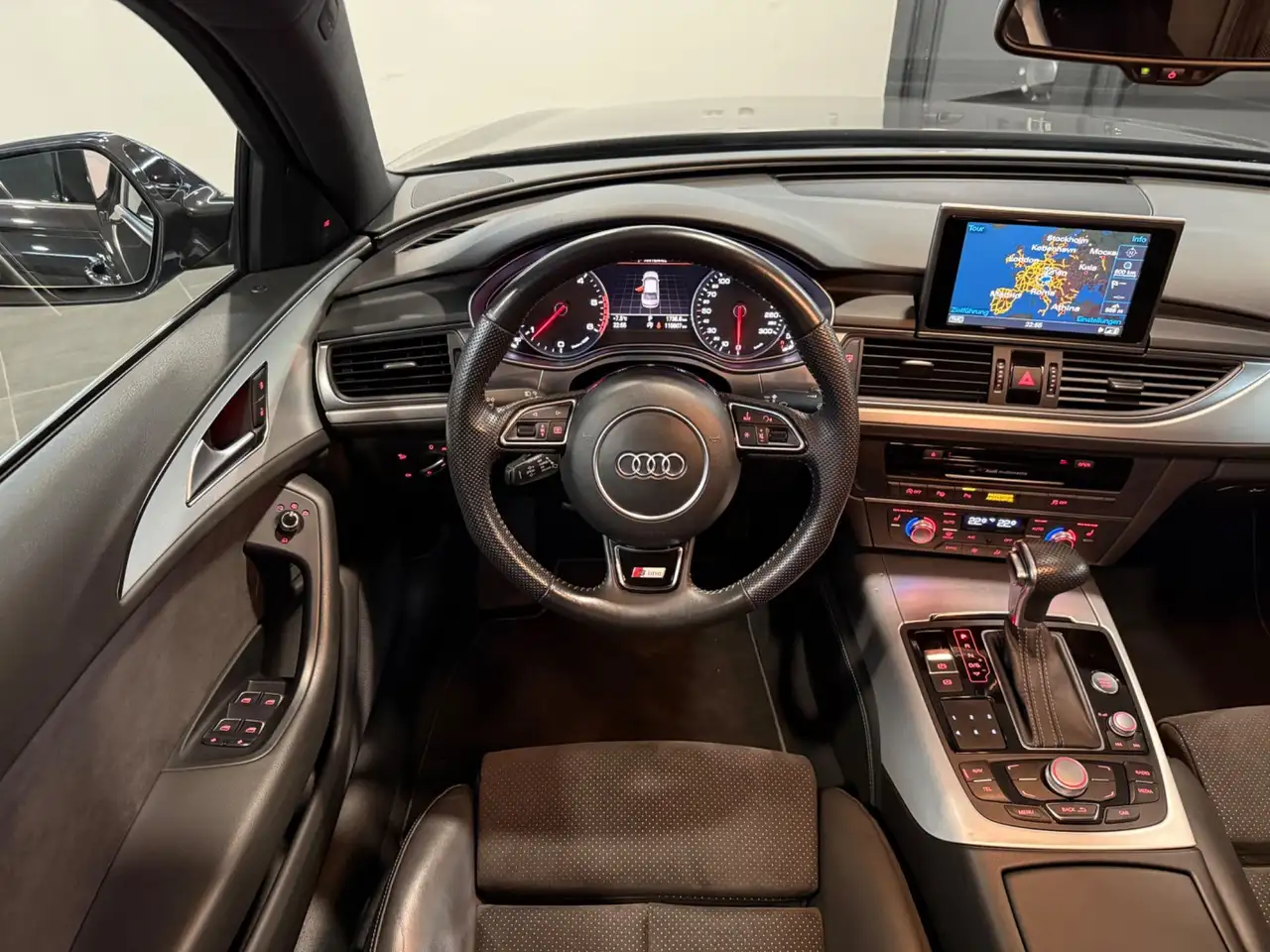 Audi A6 3.0 TDI Sport quattro / S LINE PLUS / ROTOR / KAM Bild 16