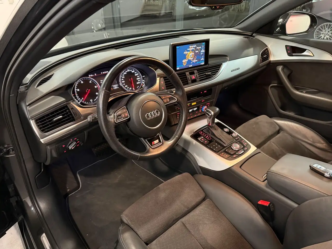Audi A6 3.0 TDI Sport quattro / S LINE PLUS / ROTOR / KAM Bild 17