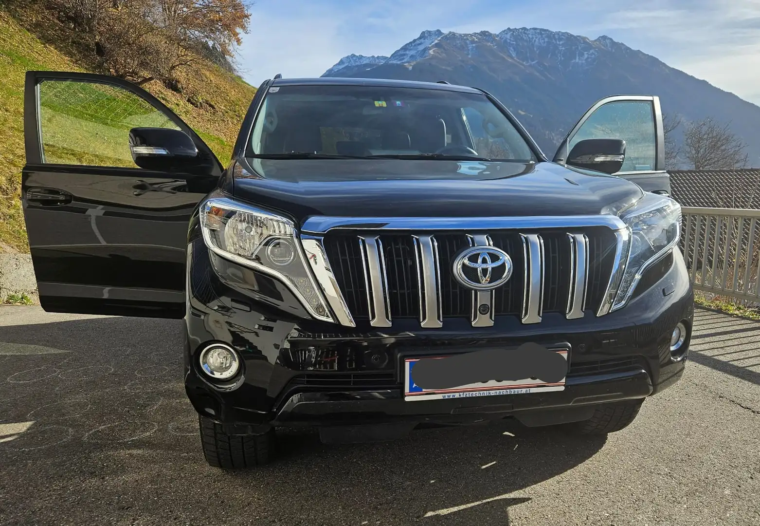 Toyota Land Cruiser Landcruiser 2,8 D-4D 4WD Elegance Aut. Elegance Schwarz - 1