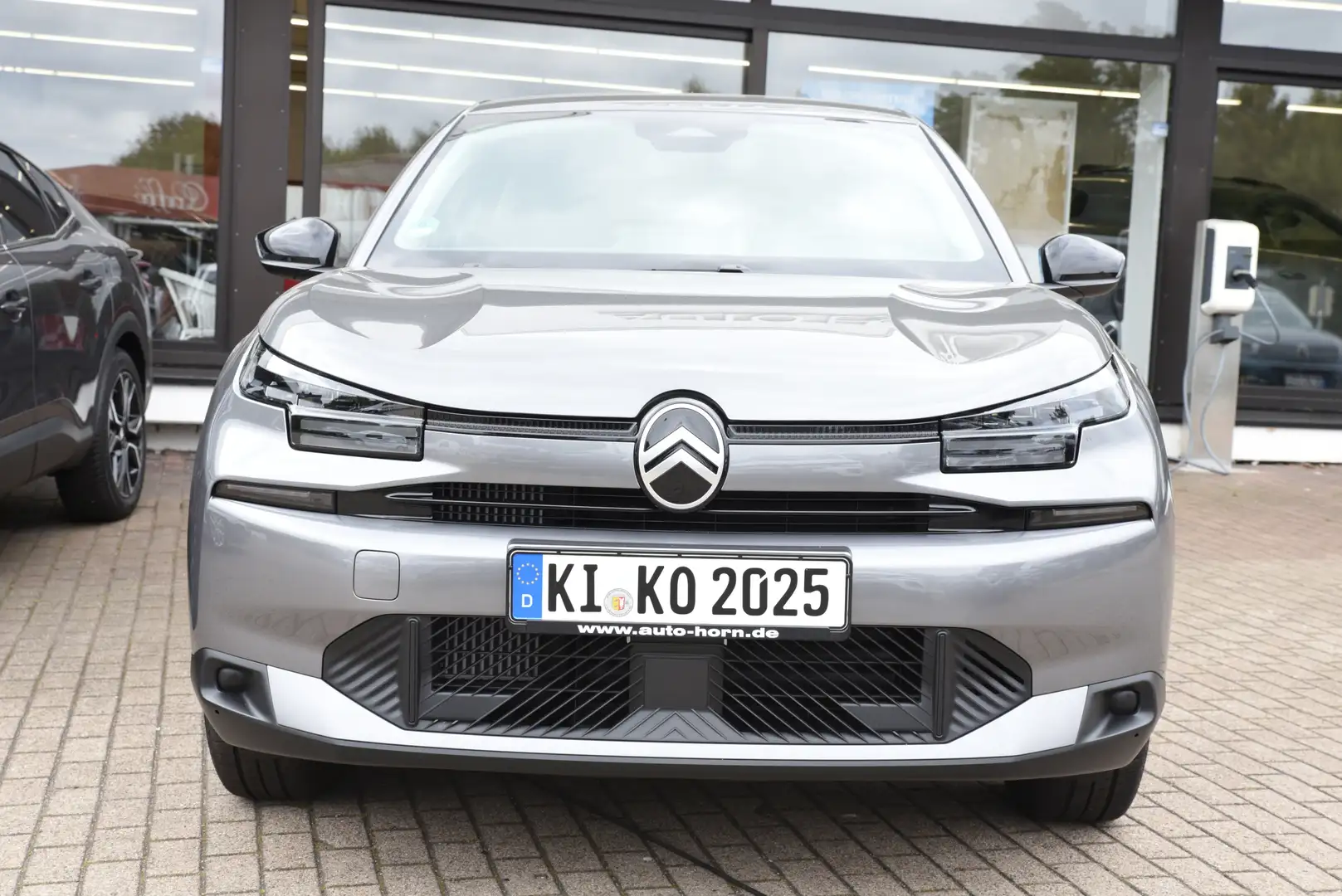 Citroen C4 PureTech 130 StopStart EAT8 PLUS Grau - 2