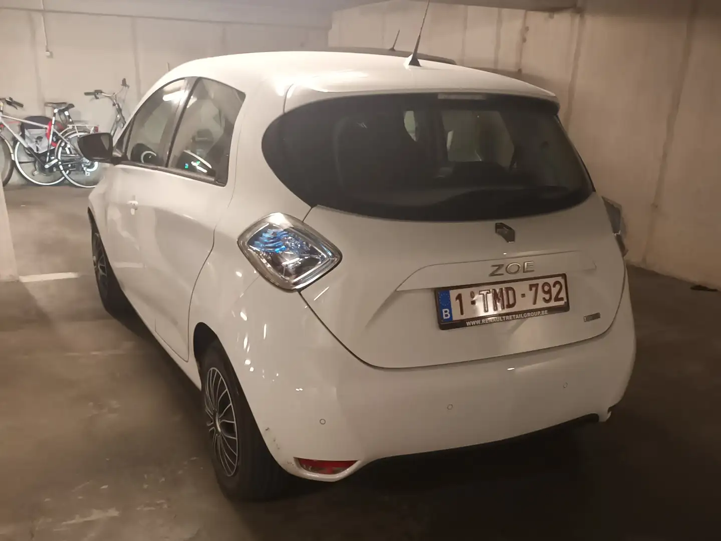 Renault ZOE Zoe 40 kWh Q90 Life B-rent White - 1