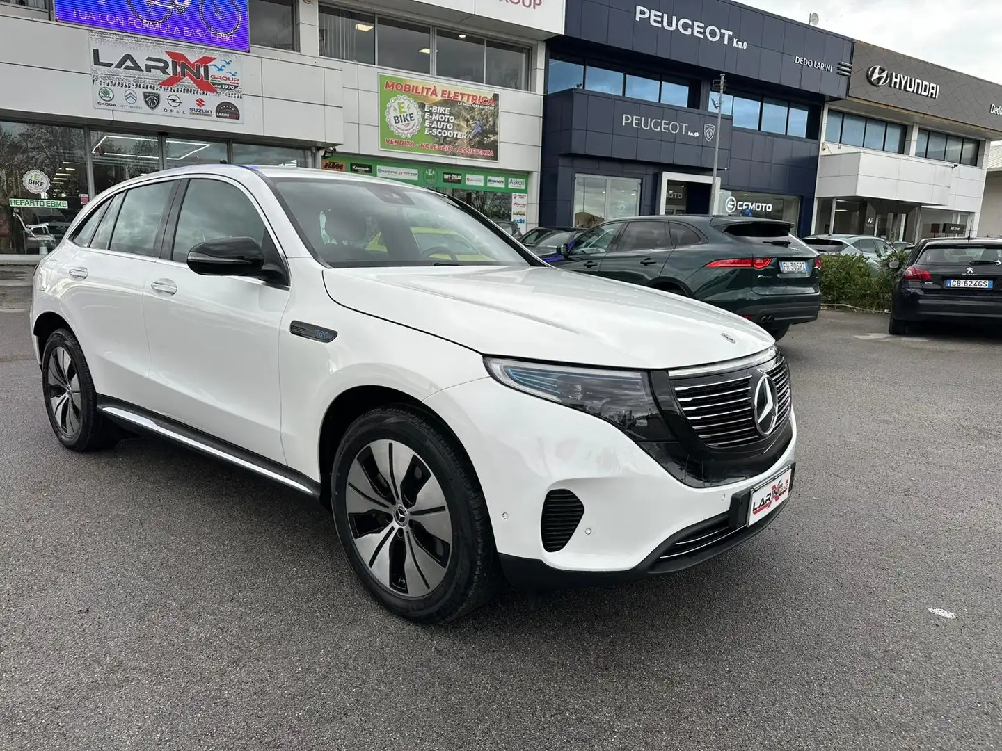 Mercedes-Benz EQC 400 EQC - N293 Premium Plus 4matic Blanc - 1