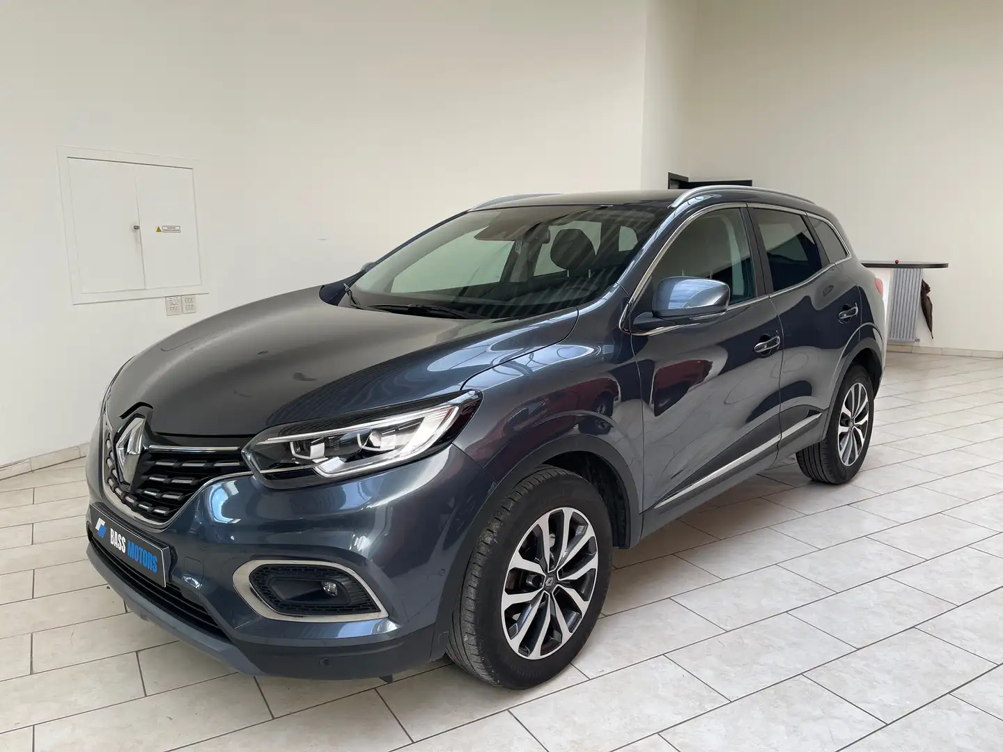 Renault Kadjar 1.33 TCe Intens AUTOMAAT Gris - 1