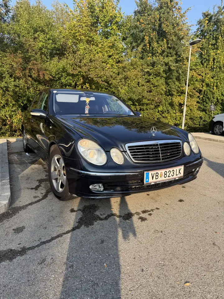 Mercedes-Benz E 220