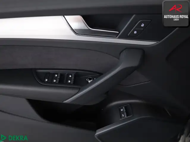 Audi Q5 view 15