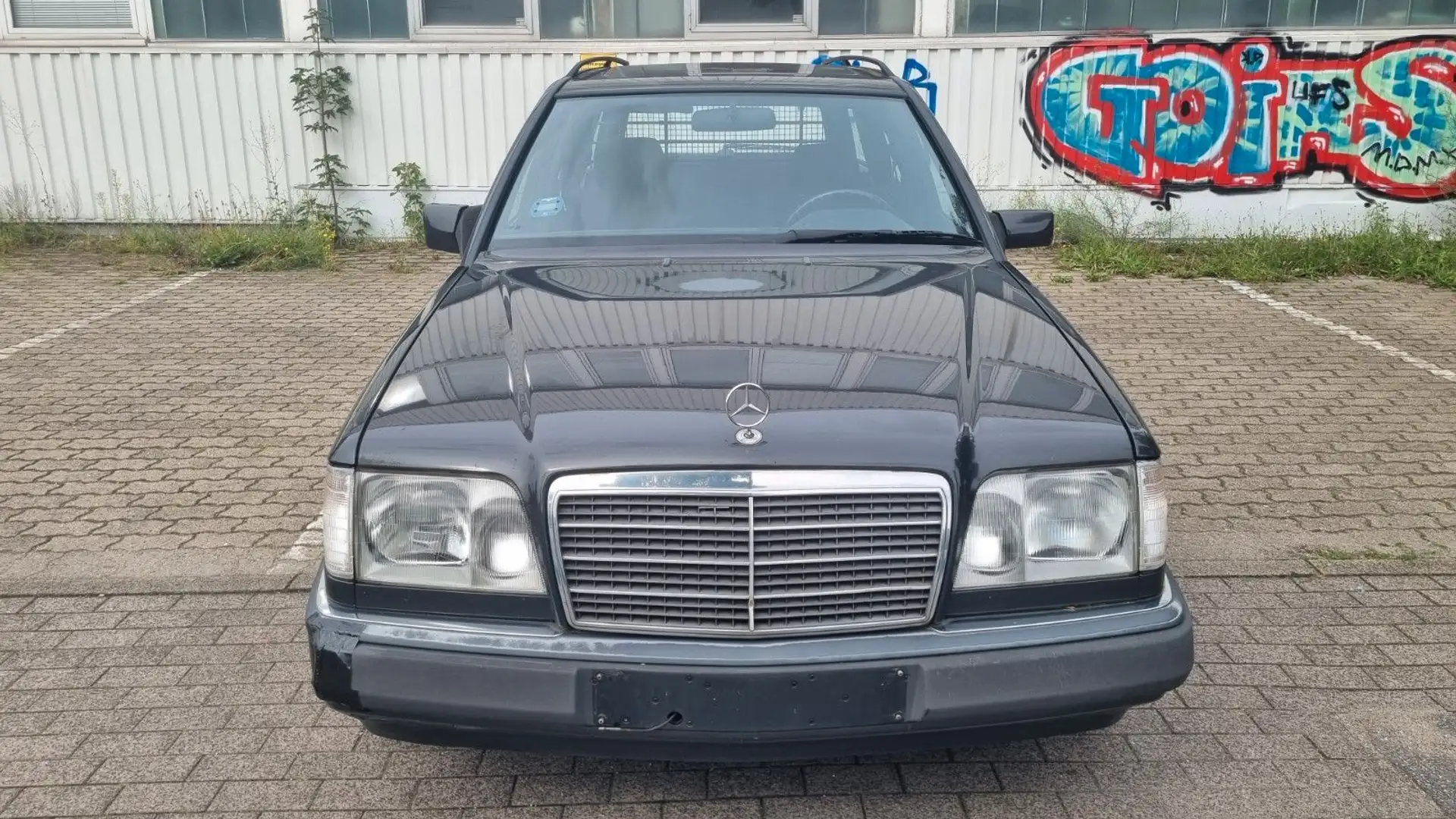 Mercedes-Benz E 220 Grau - 2